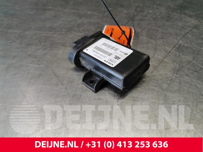 Volvo V70 Xenon module O30879