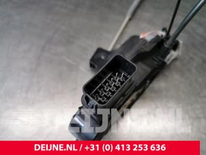 Volvo XC60 Front door lock mechanism 4-door, right O30938 photo 3