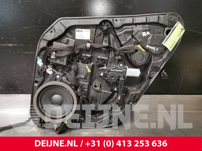 Volvo V40 Ruitmechaniek 4Deurs rechts-achter O31300