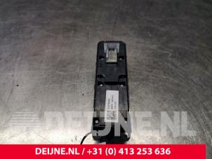 Volvo V40 Electric window switch O31441 photo 2