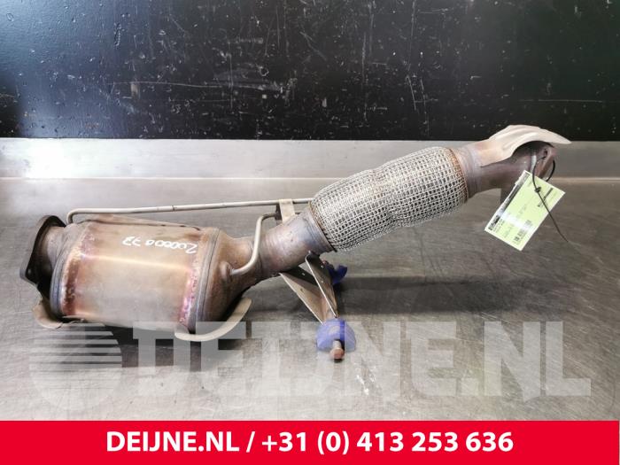 Gebruikte Roetfilter Volvo XC60 II (UZ) 2.0 T5 16V AWD Prijs € 400,00 Margeregeling aangeboden door van Deijne Onderdelen Uden B.V.