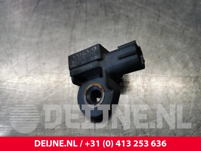 Volvo V40 Airbag-Sensor O31661
