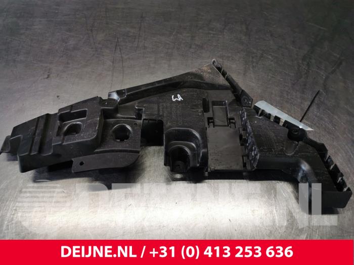 Volvo XC60 Bumpersteun links-achter O31742