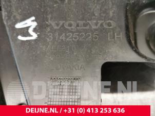Volvo XC60 Stoßstangenstütze links hinten O31742 foto 2