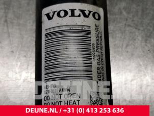 Volvo XC60 Stoßdämpfer links hinten O31750 foto 2