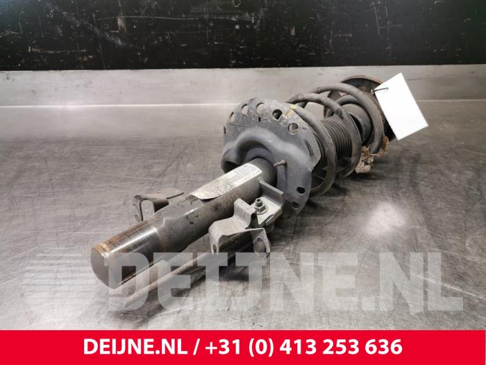 Volvo V60 Schokdemperpoot links-voor O31791