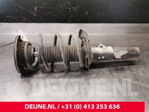 Volvo V60 Schokdemperpoot links-voor O31791 foto 2