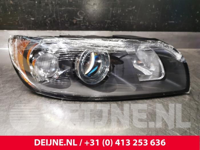 Volvo S40 Headlight, right O9990000016