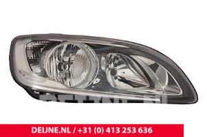 Nieuwe Rechter Koplamp Volvo V60 Prijs € 349,69 Inclusief btw aangeboden door van Deijne Onderdelen Uden B.V.
