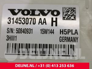 Volvo XC90 Central electronic Modul O31918 foto 2