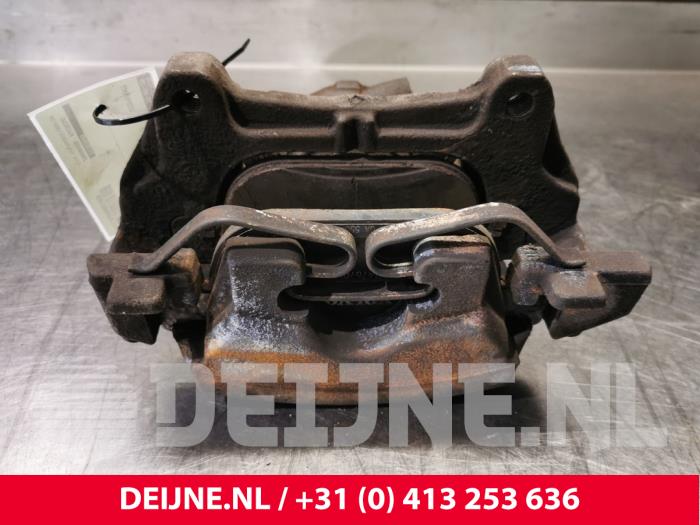Volvo XC90 Front brake calliper, right O31935
