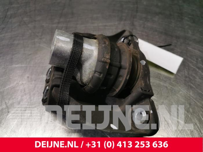 Volvo XC90 Engine mount O31943