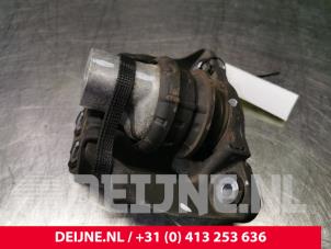 Gebruikte Motorrubber Volvo XC90 II 2.0 D5 16V AWD Prijs € 45,00 Margeregeling aangeboden door van Deijne Onderdelen Uden B.V.