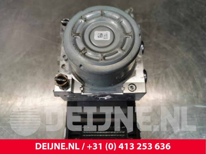 Volvo XC90 ABS pump O31953