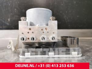 Volvo XC90 ABS Pumpe O31953 foto 2
