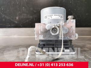 Volvo XC90 ABS Pumpe O31953 foto 3