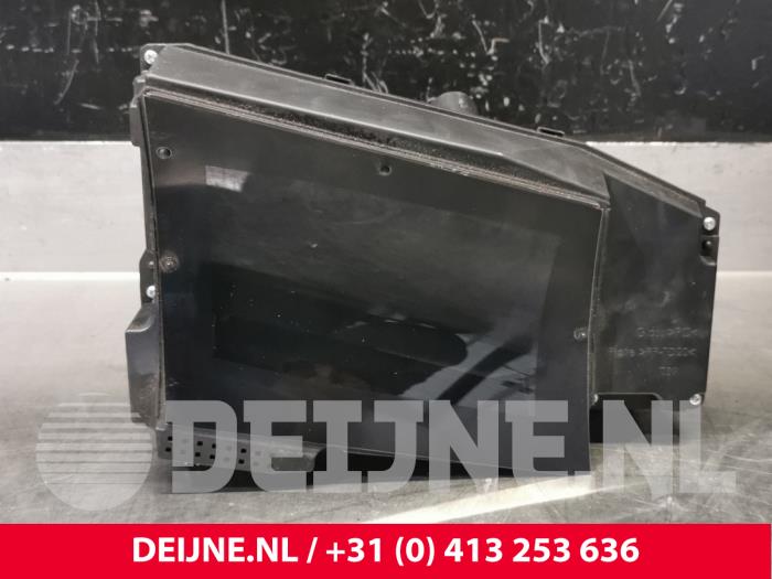 Gebruikte Head-up display Volvo XC90 II 2.0 D5 16V AWD Prijs € 275,00 Margeregeling aangeboden door van Deijne Onderdelen Uden B.V.