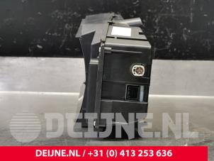 Volvo XC90 Frontscheibenanzeige O32028 foto 2