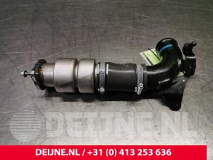 Volvo V40 Intercooler Buis O32192 foto 3