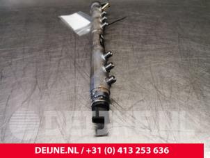 Volvo V70 Einspritzdüse (Einspritzer) O32265 foto 4