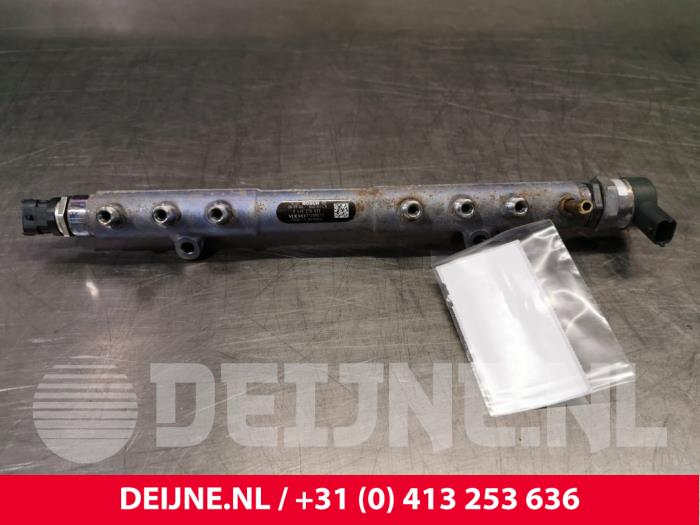 Volvo V70 Einspritzdüse (Einspritzer) O32374