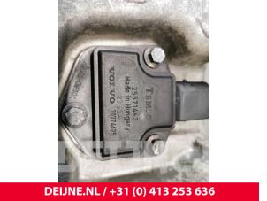 Volvo XC70 Sump O32388 photo 2