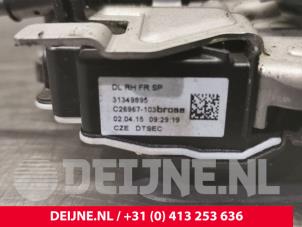 Volvo XC90 Front door lock mechanism 4-door, right O32407 photo 3
