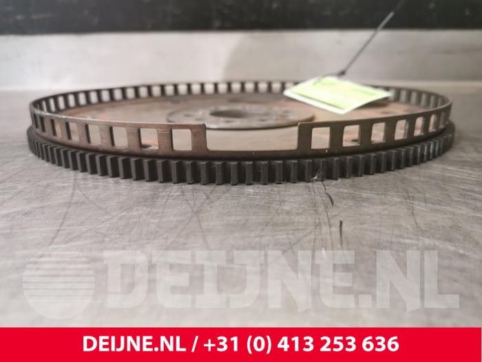 Gebruikte Starterkrans Volvo XC60 I (DZ) 2.4 D5 20V 205 AWD Prijs € 40,00 Margeregeling aangeboden door van Deijne Onderdelen Uden B.V.