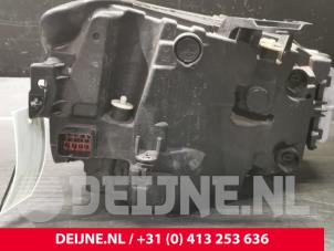 Volvo XC60 Koplamp links O32515 foto 2