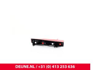 Renault Master Achterlicht links O9990000426 foto 4