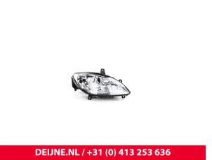 Nieuwe Rechter Koplamp Mercedes Vito Prijs € 89,54 Inclusief btw aangeboden door van Deijne Onderdelen Uden B.V.