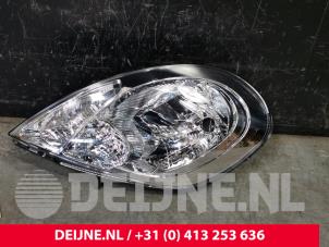Renault Trafic Headlight, right O9990000217 photo 3