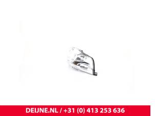 Renault Master Koplamp rechts O9990000218 foto 2