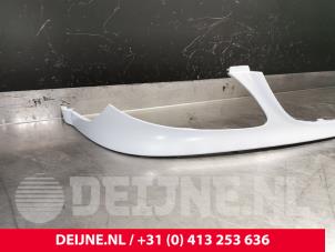 Mercedes Vito Grille Lijst O9990000112 foto 3
