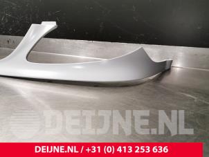 Mercedes Vito Grille Lijst O9990000112 foto 2