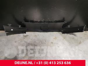 Peugeot Partner Grille Lijst O9990000114 foto 2