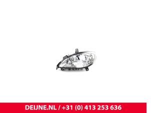 Nieuwe Koplamp links Mercedes Vito Prijs € 89,54 Inclusief btw aangeboden door van Deijne Onderdelen Uden B.V.