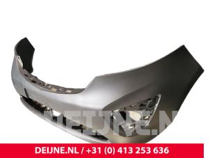 Opel Vivaro Front bumper O9990000039 photo 3