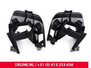 Renault Trafic Front bumper O9990000061 photo 4