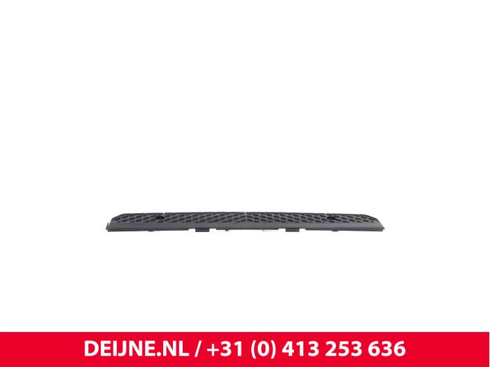 Mercedes Sprinter Bumperdeel midden-voor O9990000063