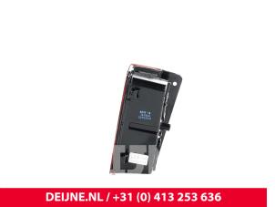 Opel Vivaro Achteruitrijlicht rechts O9990000463 foto 2