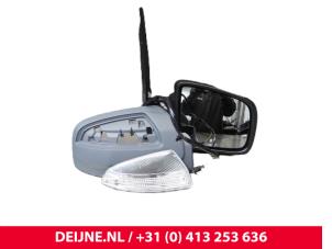 Nieuwe Buitenspiegel rechts Mercedes Viano Prijs € 217,80 Inclusief btw aangeboden door van Deijne Onderdelen Uden B.V.