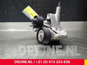 Gebruikte Steun (diversen) Opel Movano 2.3 CDTi Biturbo 16V FWD Prijs € 30,25 Inclusief btw aangeboden door van Deijne Onderdelen Uden B.V.