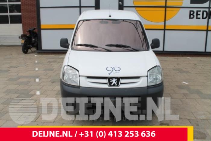 Peugeot Partner Grille O33049