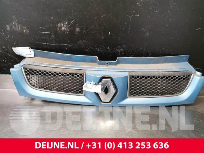 Renault Trafic Grille O33056
