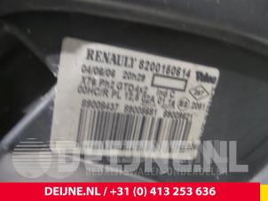 Renault Kangoo Koplamp links O33739 foto 3