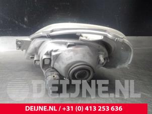 Nissan Primastar Headlight, right O33919 photo 2