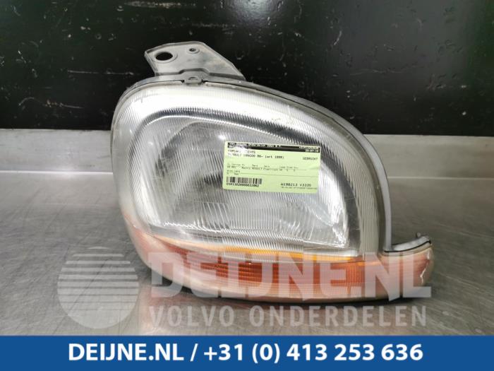 Renault Kangoo Headlight, right O33962