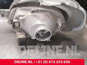 Renault Trafic Scheinwerfer rechts O33975 foto 2