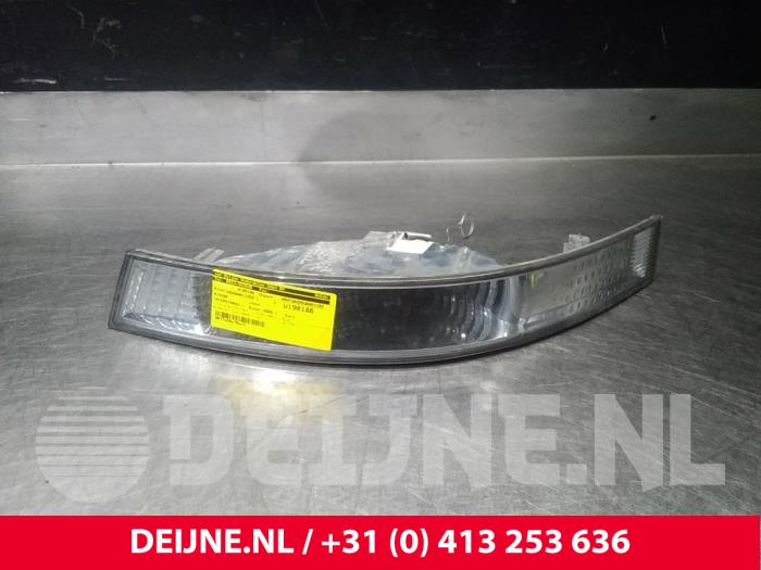 Nissan Interstar Richtungsanzeiger links O34220